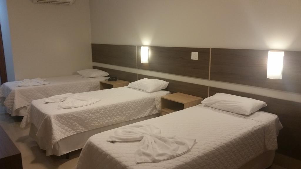 Kamur Plaza Hotel Goianesia Δωμάτιο φωτογραφία