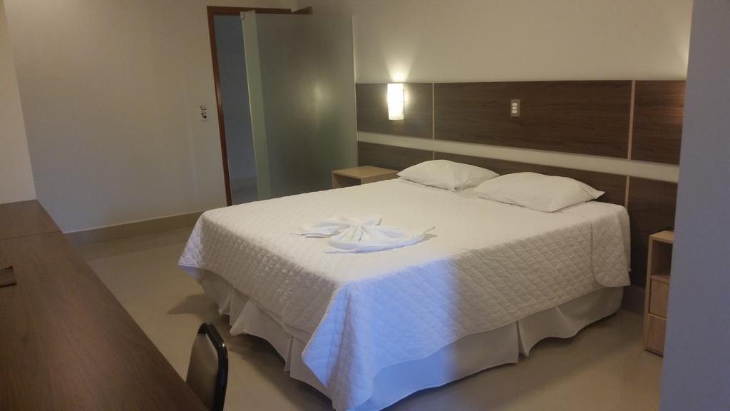 Kamur Plaza Hotel Goianesia Δωμάτιο φωτογραφία