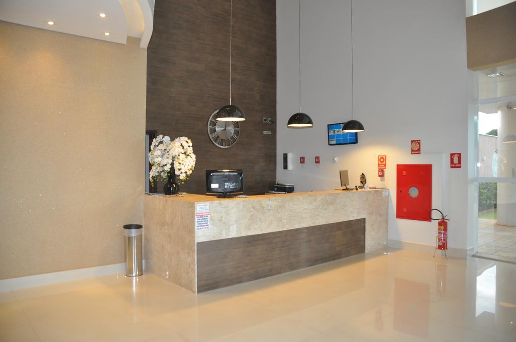 Kamur Plaza Hotel Goianesia Εξωτερικό φωτογραφία