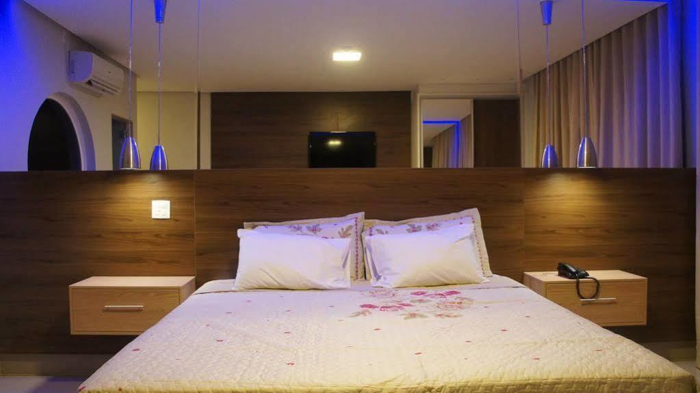 Kamur Plaza Hotel Goianesia Εξωτερικό φωτογραφία